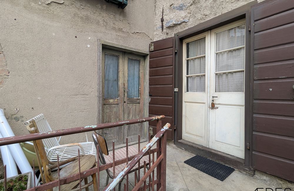 VENDITA EDIFICIO CIELO-TERRA NEL CUORE DI LEGOS – LEDRO - Vendita Edificio terra-cielo Ledro (fraz. Legos) Valle di Ledro