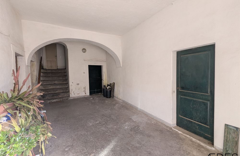 VENDITA EDIFICIO CIELO-TERRA NEL CUORE DI CONDINO - Vendita Edificio terra-cielo Borgo Chiese (fraz. Condino) Altro