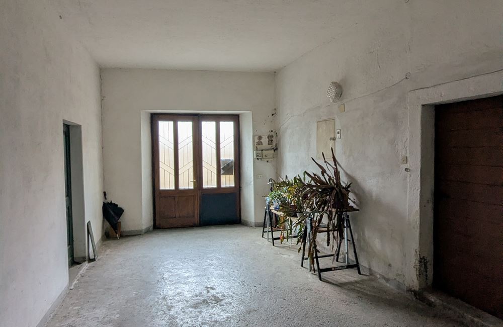 VENDITA EDIFICIO CIELO-TERRA NEL CUORE DI CONDINO - Vendita Edificio terra-cielo Borgo Chiese (fraz. Condino) Altro