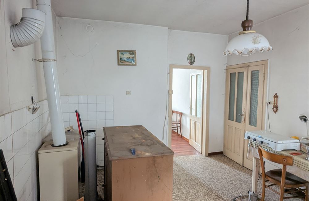 VENDITA EDIFICIO CIELO-TERRA NEL CUORE DI CONDINO - Vendita Edificio terra-cielo Borgo Chiese (fraz. Condino) Altro