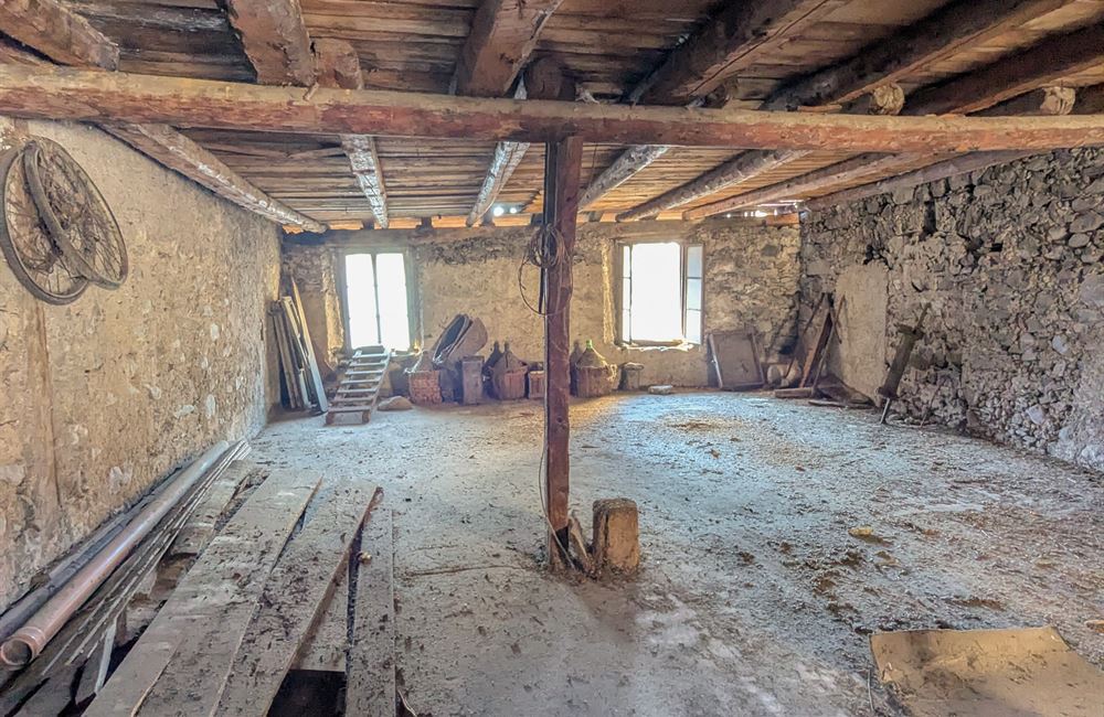 VENDITA EDIFICIO CIELO-TERRA NEL CUORE DI CONDINO - Vendita Edificio terra-cielo Borgo Chiese (fraz. Condino) Altro