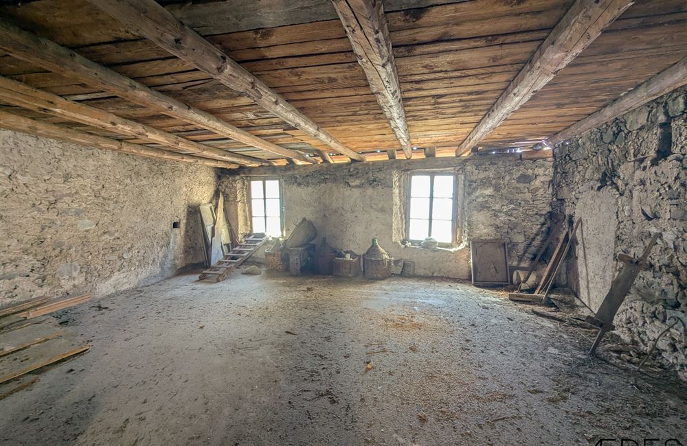 VENDITA EDIFICIO CIELO-TERRA NEL CUORE DI CONDINO - Vendita Edificio terra-cielo Borgo Chiese (fraz. Condino) Altro