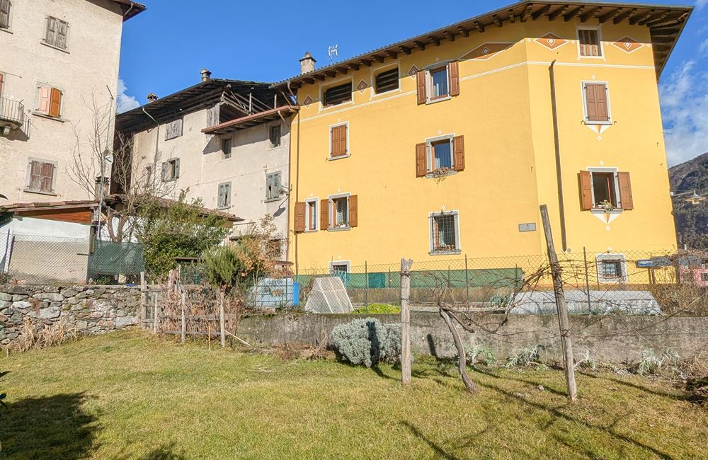 VENDITA EDIFICIO CIELO-TERRA NEL CUORE DI CONDINO - Vendita Edificio terra-cielo Borgo Chiese (fraz. Condino) Altro