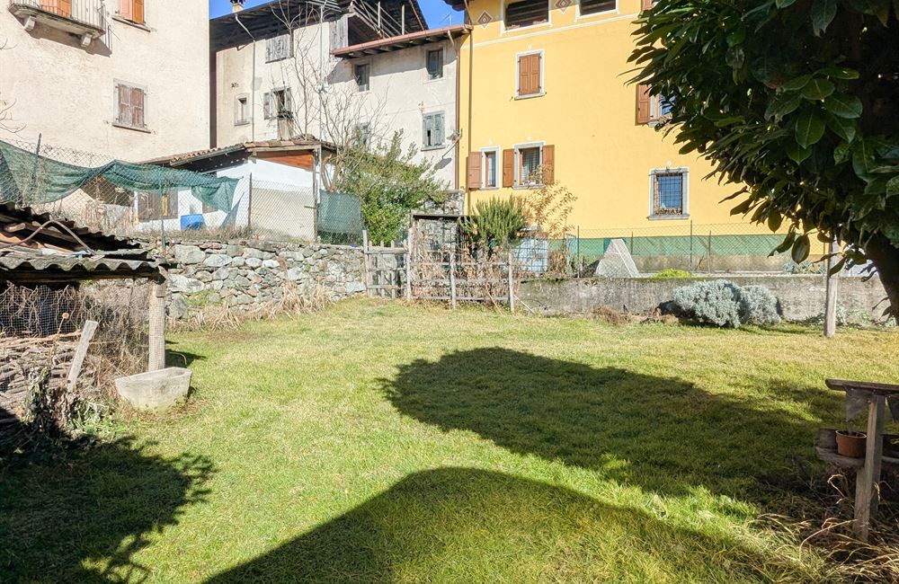 VENDITA EDIFICIO CIELO-TERRA NEL CUORE DI CONDINO - Vendita Edificio terra-cielo Borgo Chiese (fraz. Condino) Altro