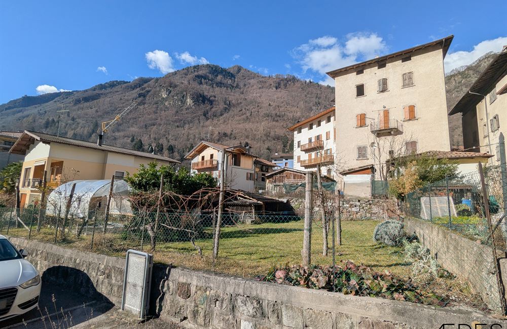 VENDITA EDIFICIO CIELO-TERRA NEL CUORE DI CONDINO - Vendita Edificio terra-cielo Borgo Chiese (fraz. Condino) Altro