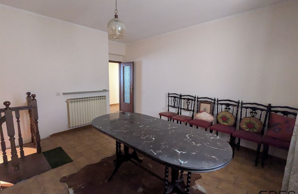 AMPIO QUADRILOCALE CON NUMEROSE PERTINENZE ESCLUSIVE - Vendita Appartamento quadrilocale Borgo Chiese (fraz. Condino) Altro