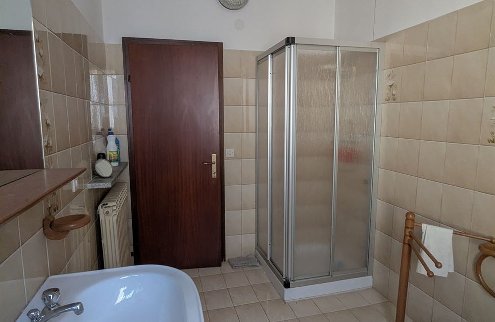 AMPIO QUADRILOCALE CON NUMEROSE PERTINENZE ESCLUSIVE - Vendita Appartamento quadrilocale Borgo Chiese (fraz. Condino) Altro