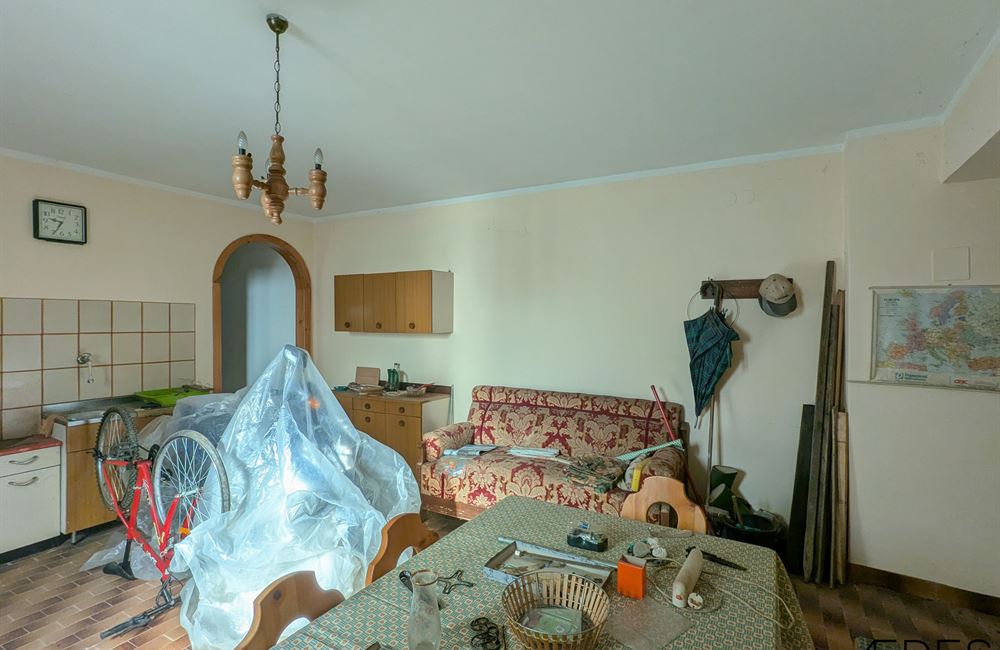 AMPIO QUADRILOCALE CON NUMEROSE PERTINENZE ESCLUSIVE - Vendita Appartamento quadrilocale Borgo Chiese (fraz. Condino) Altro