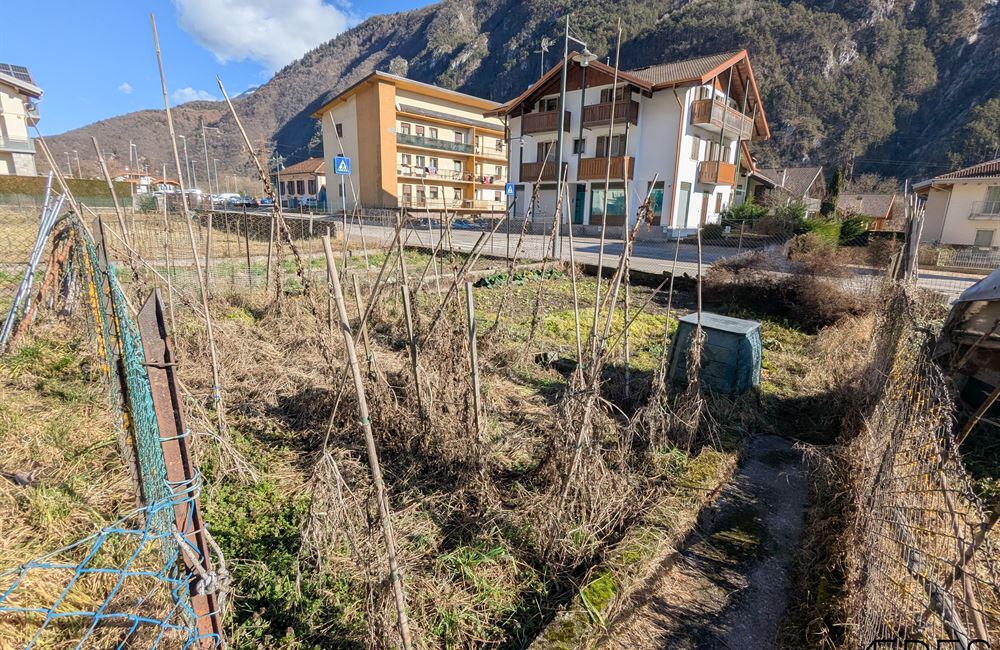 AMPIO QUADRILOCALE CON NUMEROSE PERTINENZE ESCLUSIVE - Vendita Appartamento quadrilocale Borgo Chiese (fraz. Condino) Altro