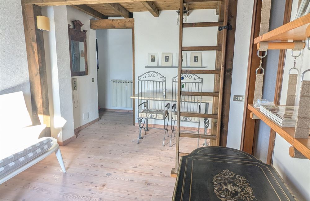 TRILOCALE CON BALCONE, CANTINA E GARAGE – IMMERSO NELLA NATURA DI TREMALZO - Vendita Appartamento trilocale Loc. Tremalzo Valle di Ledro