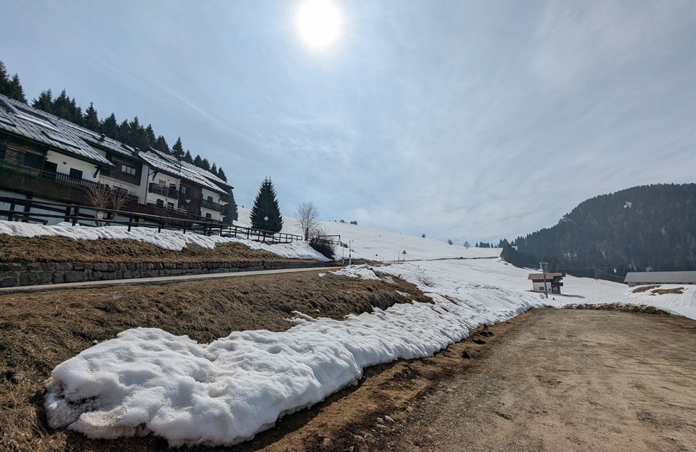 TRILOCALE CON BALCONE, CANTINA E GARAGE – IMMERSO NELLA NATURA DI TREMALZO - Vendita Appartamento trilocale Loc. Tremalzo Valle di Ledro