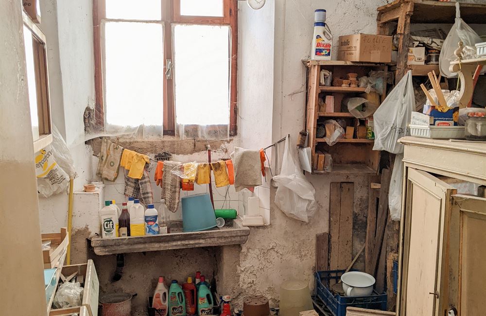 EDIFICIO CIELO-TERRA NEL CENTRO STORICO DI BEZZECCA - Vendita Edificio terra-cielo Ledro (fraz. Bezzecca) Valle di Ledro