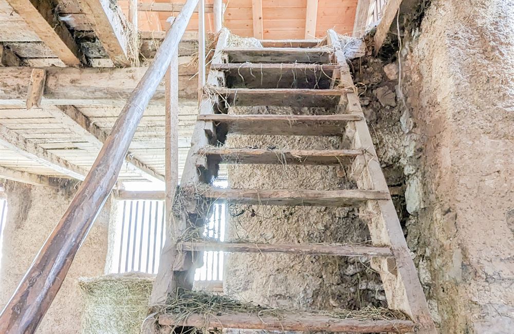 ANTICO FIENILE DA RISTRUTTURARE A LOCCA - Vendita Fienile Ledro (fraz. Locca) Valle di Ledro