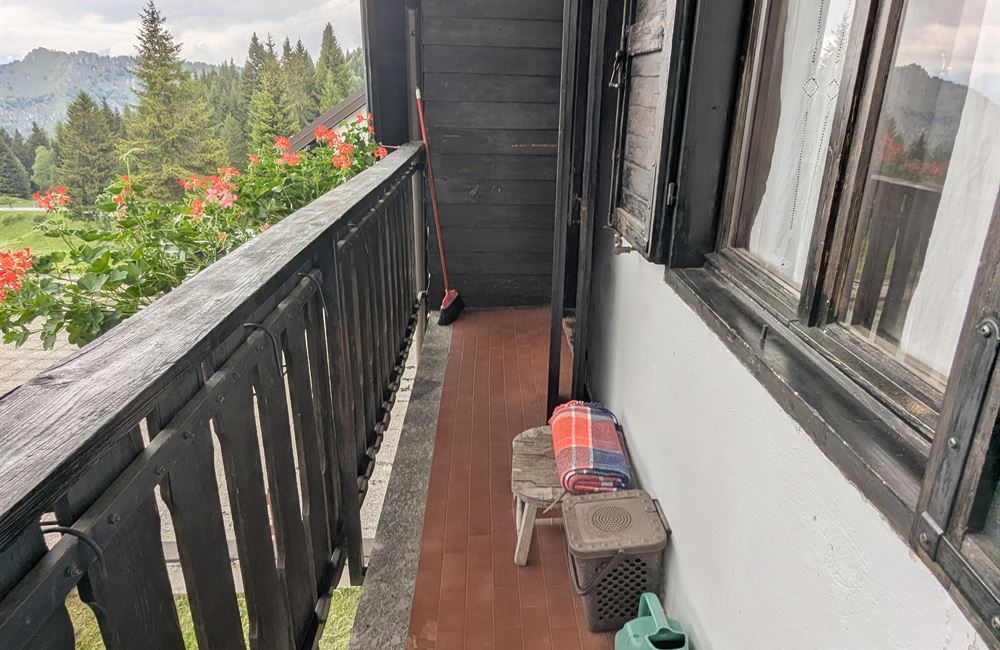 TRILOCALE CON BALCONE E CANTINA NEL CUORE DELLA NATURA DI TREMALZO - Vendita Appartamento trilocale Ledro (loc. Tremalzo) Valle di Ledro