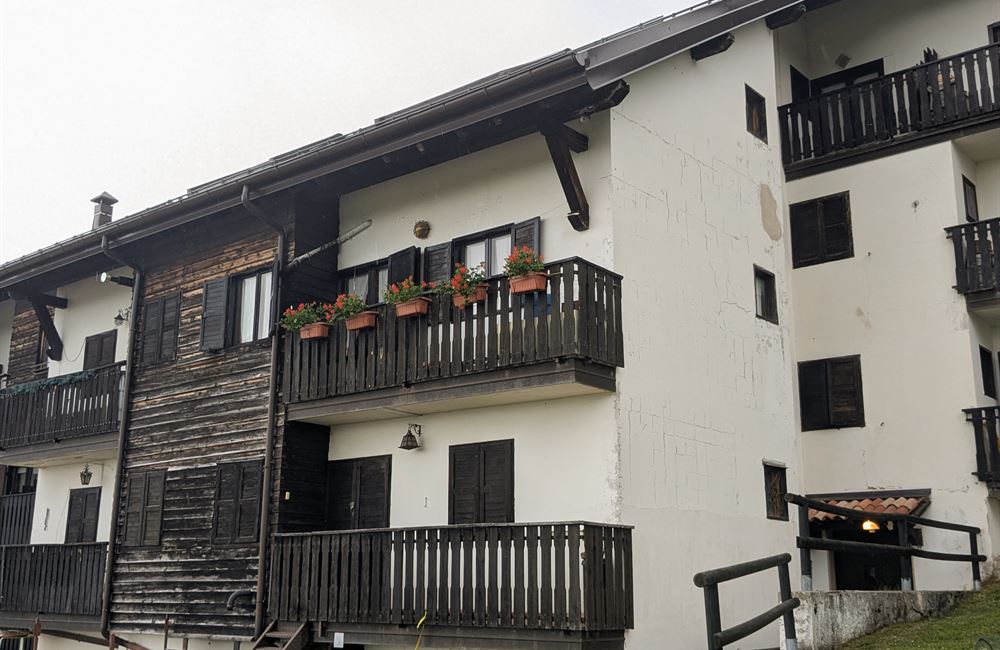 TRILOCALE CON BALCONE E CANTINA NEL CUORE DELLA NATURA DI TREMALZO - Vendita Appartamento trilocale Ledro (loc. Tremalzo) Valle di Ledro