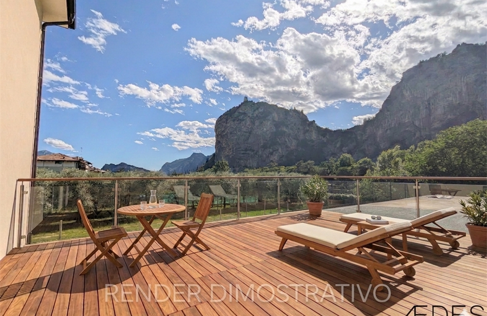 APPARTAMENTO QUADRILOCALE AD ARCO CON BALCONI, GARAGE E CANTINE - Vendita Appartamento quadrilocale Arco Lago di Garda