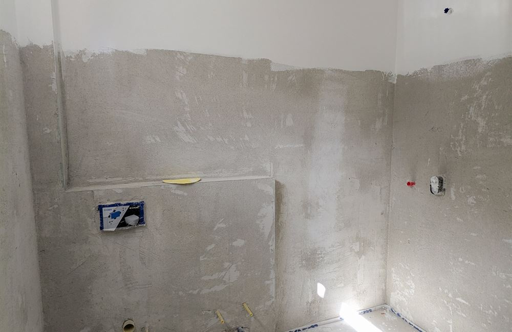 APPARTAMENTO QUADRILOCALE AD ARCO CON BALCONI, GARAGE E CANTINE - Vendita Appartamento quadrilocale Arco Lago di Garda