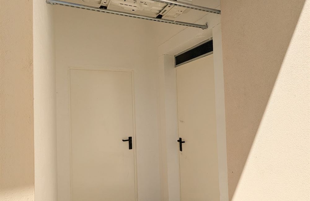  APPARTAMENTO TRILOCALE AD ARCO CON CORTILE, CANTINA E POSTI AUTO - Vendita Appartamento trilocale Arco Lago di Garda