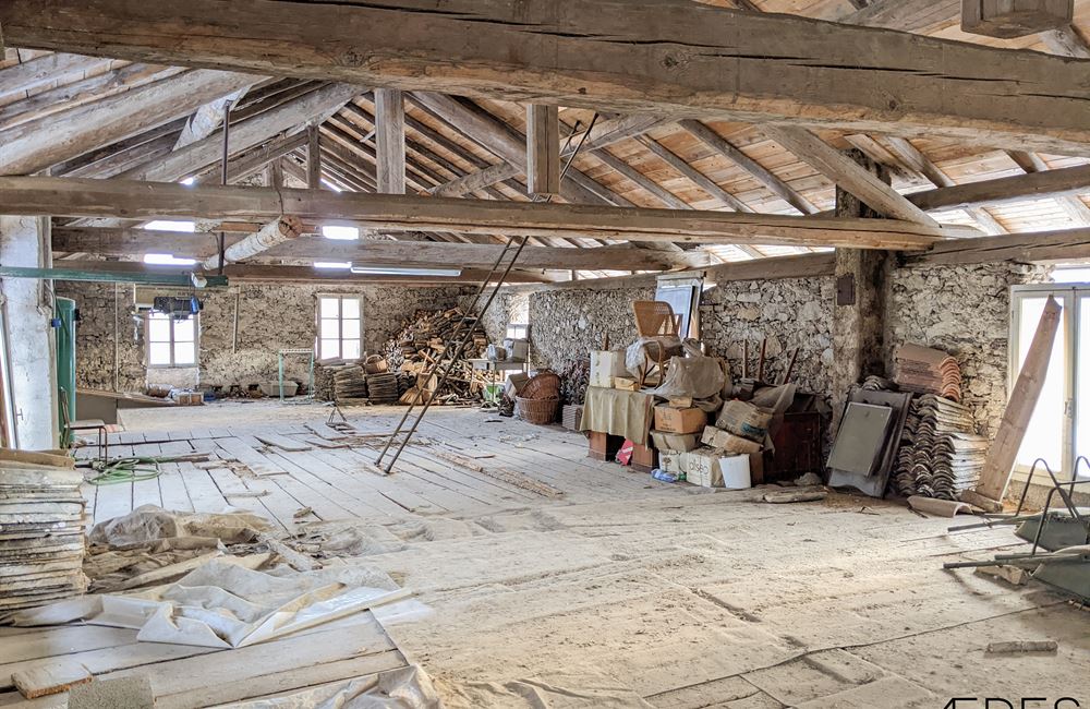 AMPIO SOTTOTETTO DA RISTRUTTURARE - Vendita Appartamento Ledro (fraz. Locca) Valle di Ledro