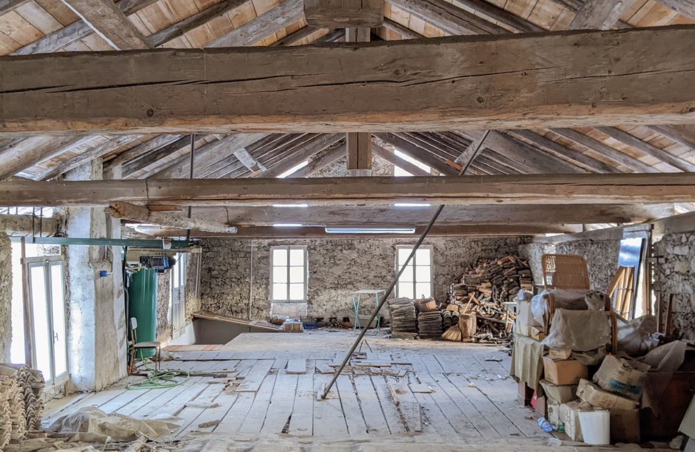 AMPIO SOTTOTETTO DA RISTRUTTURARE - Vendita Appartamento Ledro (fraz. Locca) Valle di Ledro