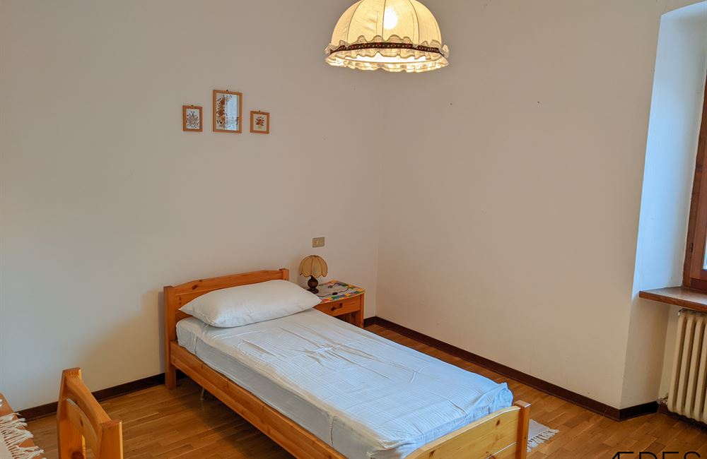 AMPIO APPARTAMENTO CON QUATTRO CAMERE DA LETTO - Vendita Appartamento Ledro (fraz. Locca) Valle di Ledro