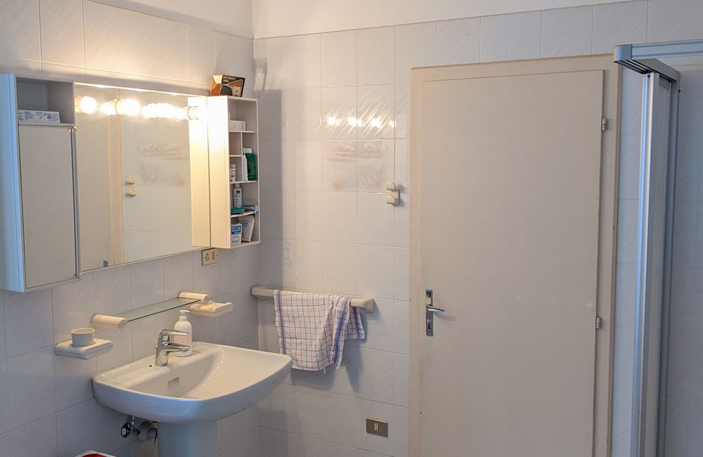AMPIO APPARTAMENTO CON QUATTRO CAMERE DA LETTO - Vendita Appartamento Ledro (fraz. Locca) Valle di Ledro